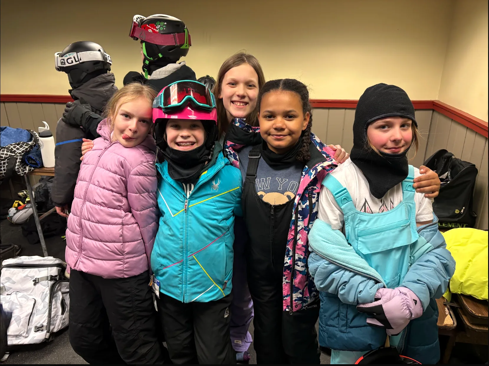 Grace students enjoying a ski trip together